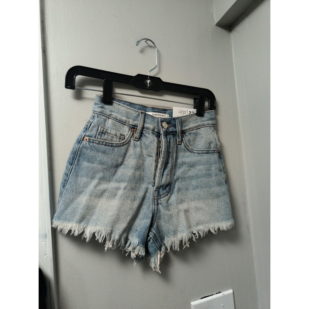 Women's PacSun Vintage High Rise Hot stuff  Light Blue Denim Shorts NWT Size 22